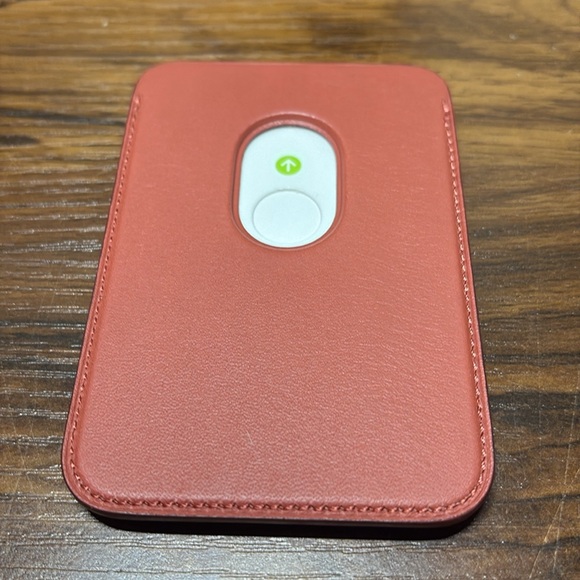 Apple Leather Card Holder in Arizona DISCONTINUED COLOR - Picture 3 of 7